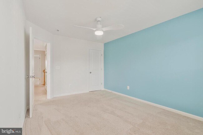 Building Photo - 42502 Dogwood Glen Square