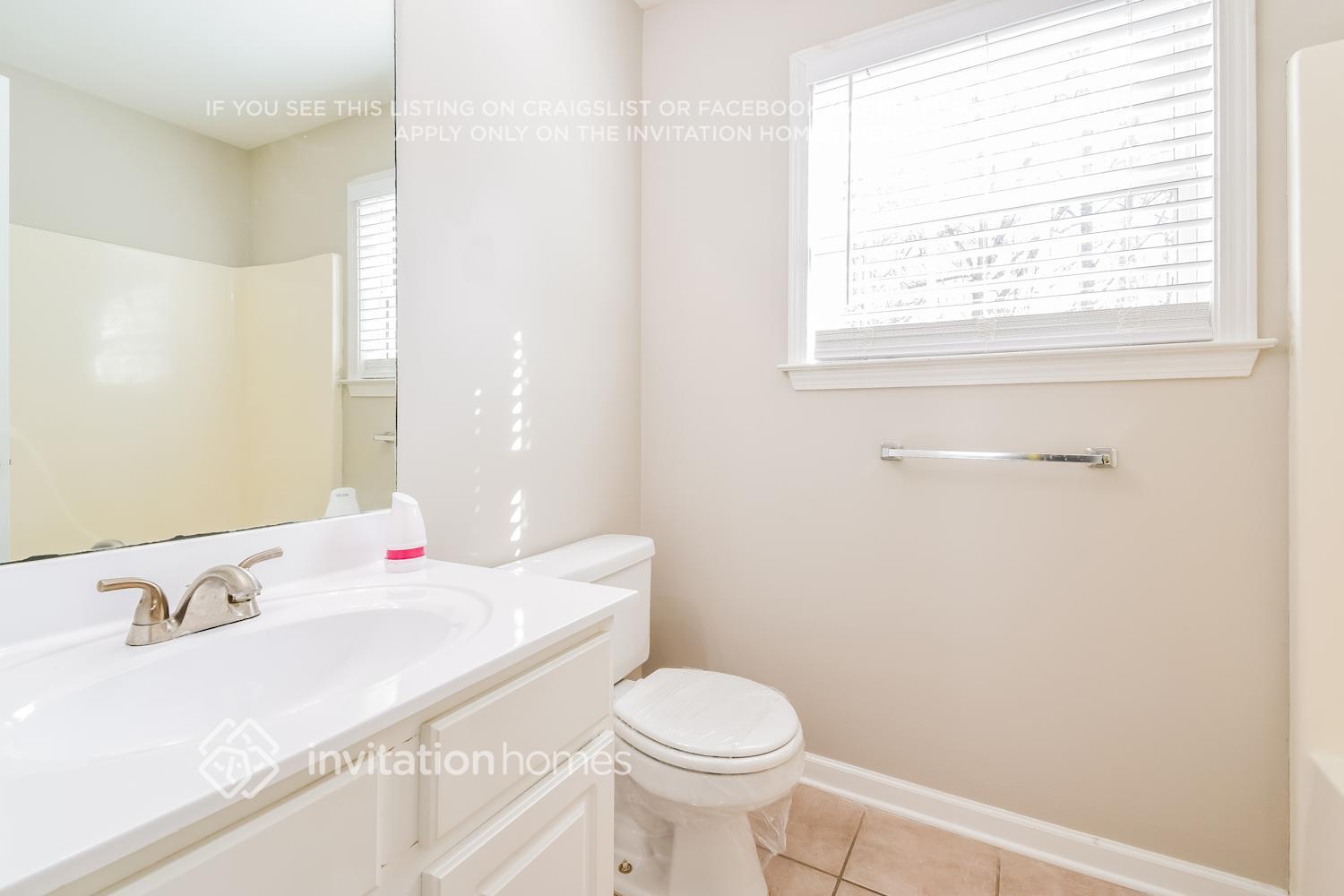 Building Photo - 6617 Destiny Dr SE