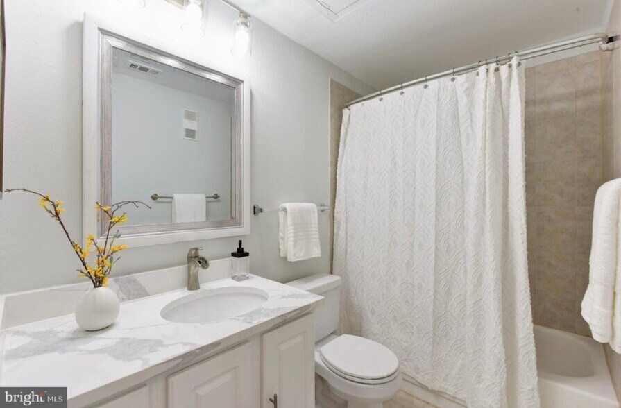 Building Photo - 12158 Penderview Ln