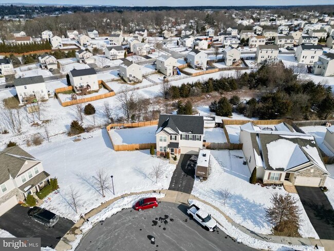 Building Photo - 106 Mary's Wind Ct