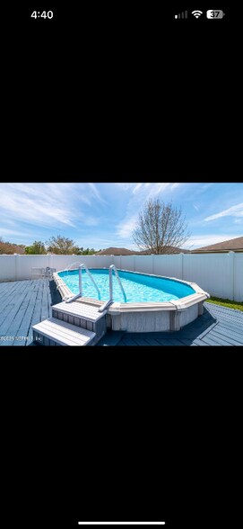 Building Photo - 45411 Ingleham Cir
