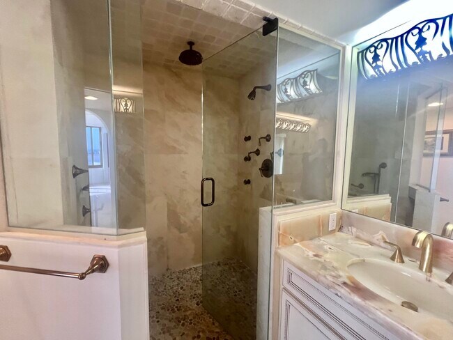 Building Photo - 3590 S Ocean Blvd