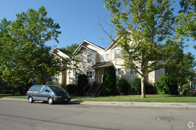 Building Photo - Davis Park Apartments