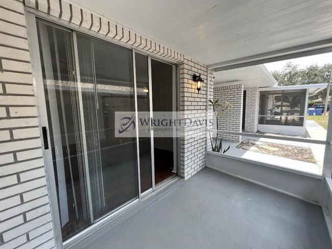 Building Photo - 3151 Bloomingdale Villas Ct