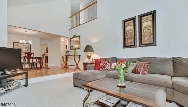 Building Photo - 8 Harrow Ln