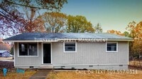 Building Photo - 7124 Twin Oaks Rd