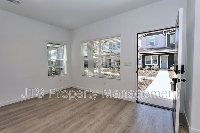 Building Photo - 4266 Aura Way