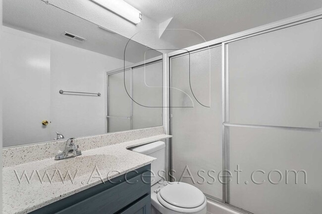 Building Photo - Beautiful 4 Bedroom Temecula Home with Private Backyard & Covered Patio
