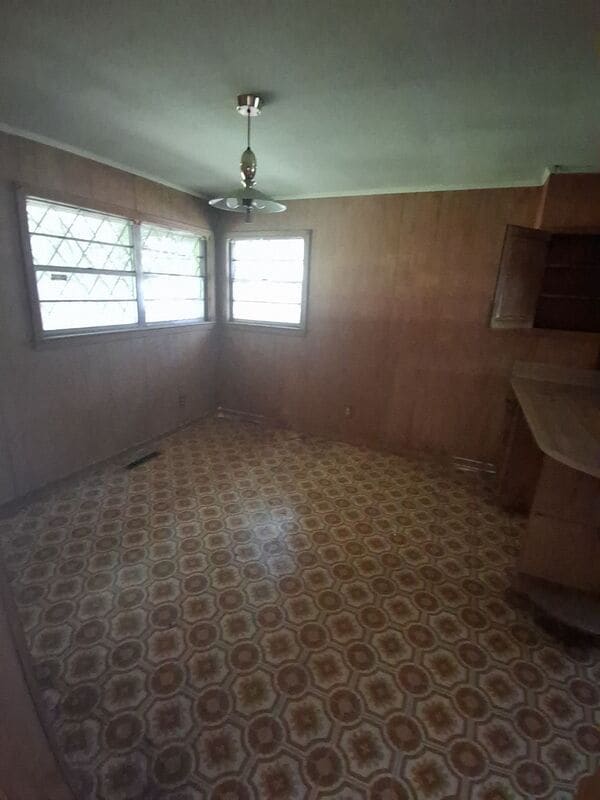 Building Photo - 1405 Brinoy Dr