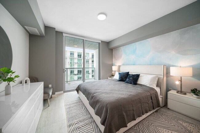 Building Photo - 3886 Biscayne Blvd