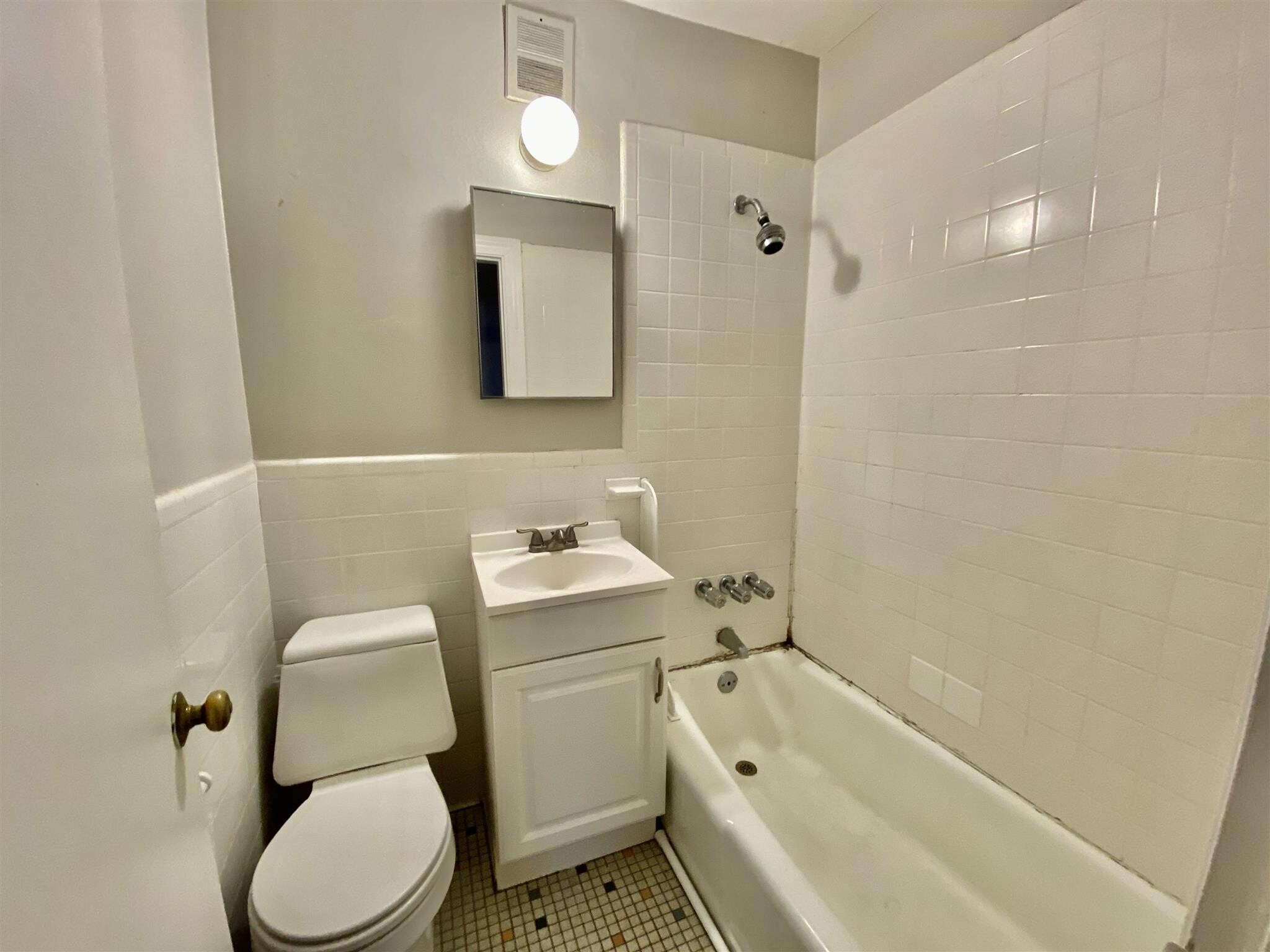 Building Photo - 9 Eustis St