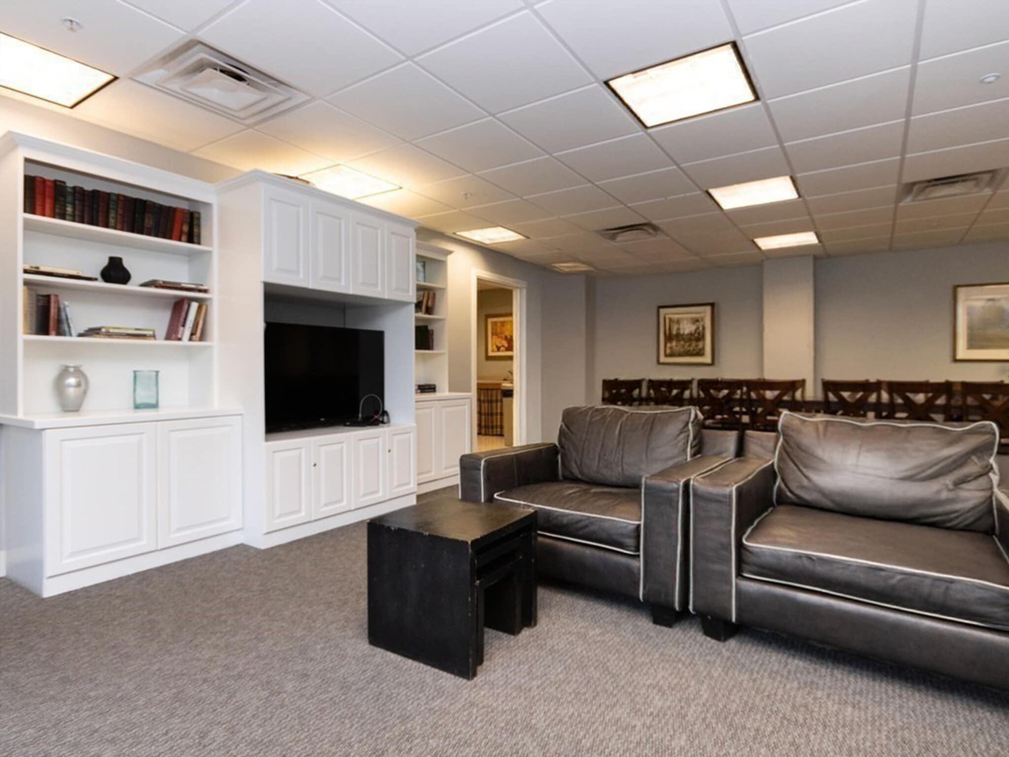 Building Photo - 211 Central St