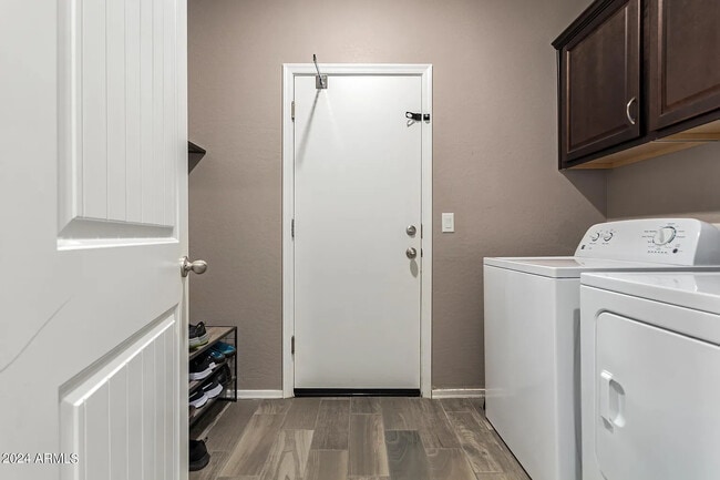 Building Photo - 17127 W Alice Ave