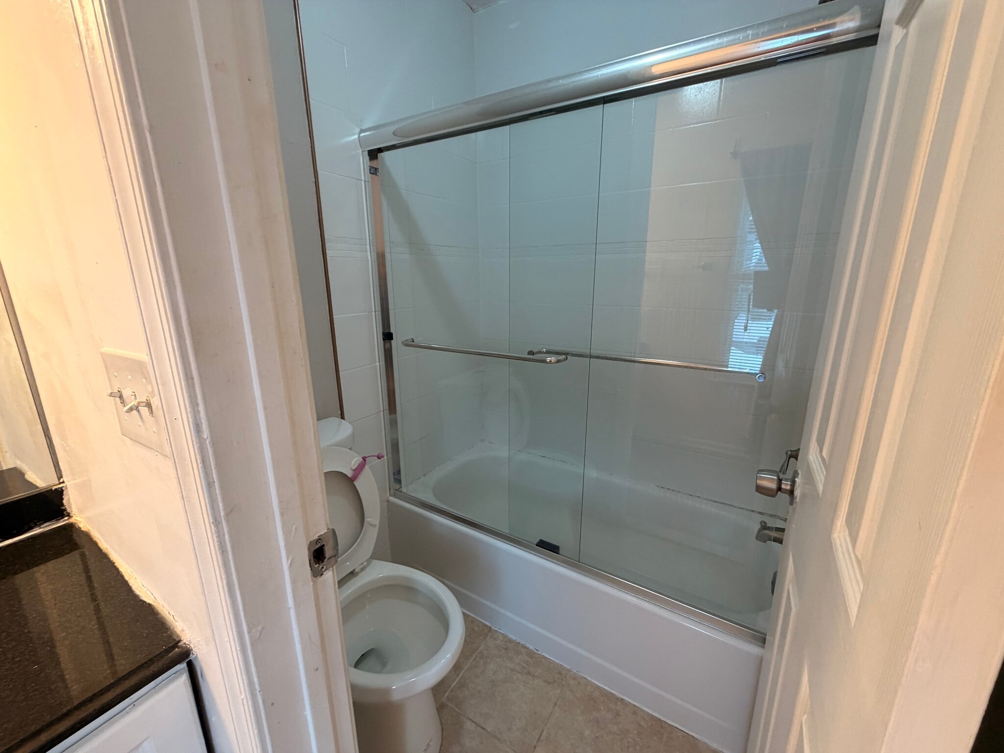 Building Photo - 11 Van Pelt Ct