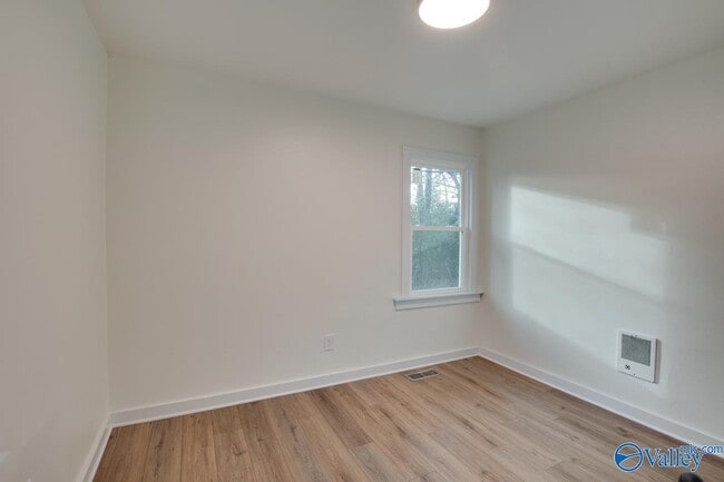 Building Photo - 2705 Wilson Dr NW