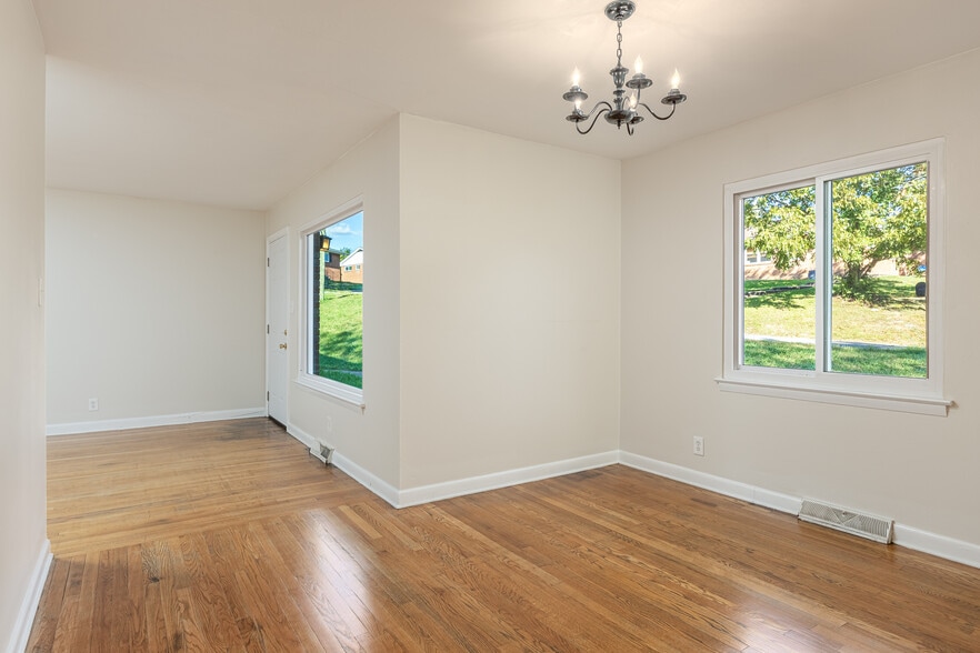 Building Photo - 315 Wygoda Cir