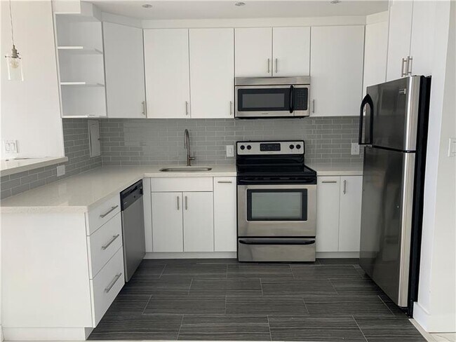Building Photo - 1200 N Fort Lauderdale Beach Blvd