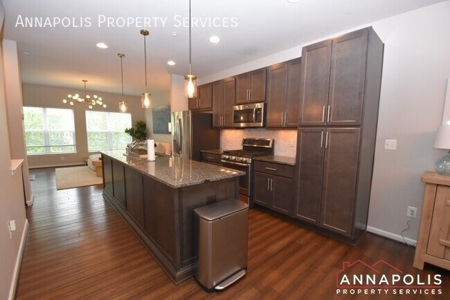 Building Photo - 135 Lejeune Way