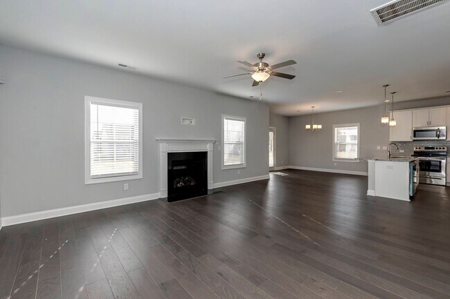 Building Photo - Brand New Single Family Home!