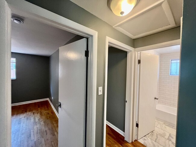 Building Photo - Nice 2 bed 1 bath in Cole Neighborhood nea...