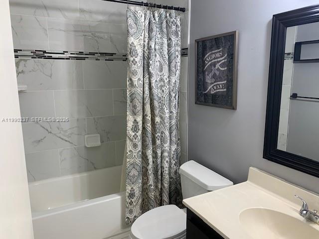 Building Photo - 3904 NW Cinnamon Tree Cir