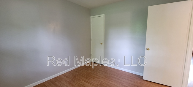 Building Photo - 4006 Esseldale Dr