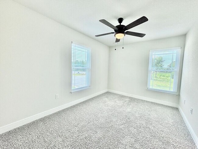 Building Photo - 5031 Peach Dr