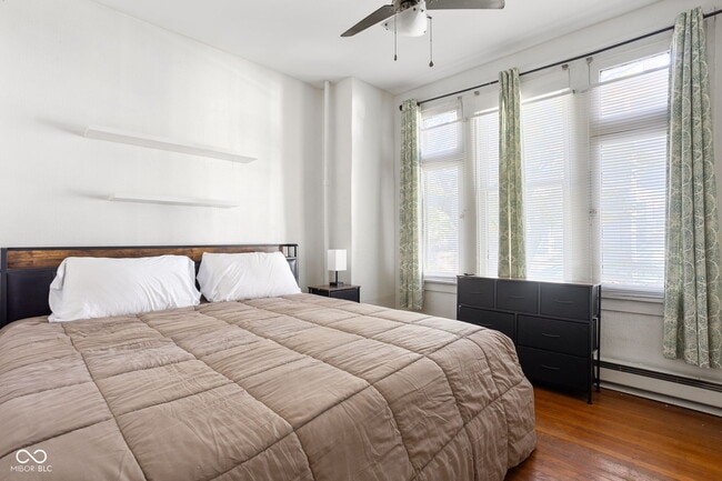 Building Photo - 784 Woodruff Pl E Dr