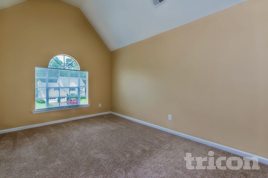 Building Photo - 1471 Oakdale Rd