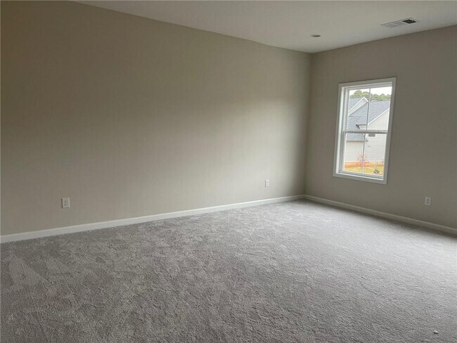Building Photo - 3750 Crestland Ln