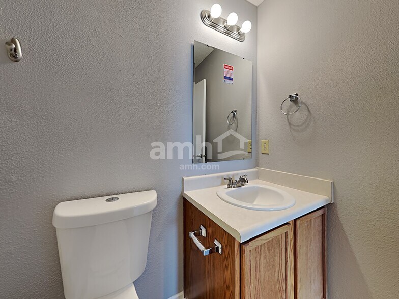 Building Photo - 12218 Maize Dr