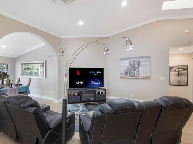 Building Photo - 9734 Harbour Lake Cir