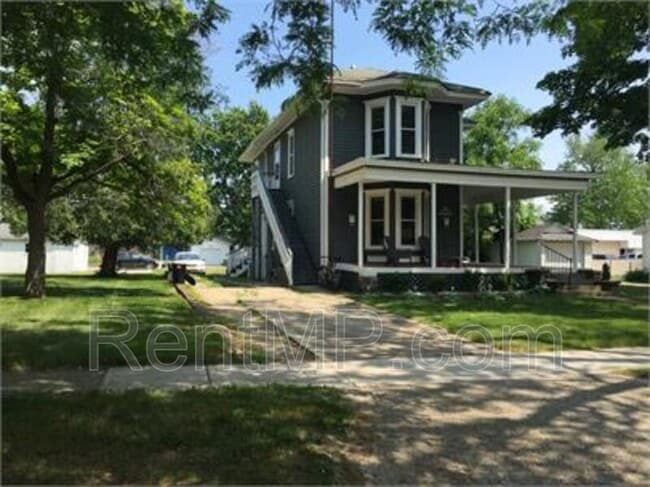 Building Photo - 116 N Kinney Ave