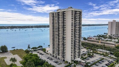 Building Photo - 5600 N Flagler Dr
