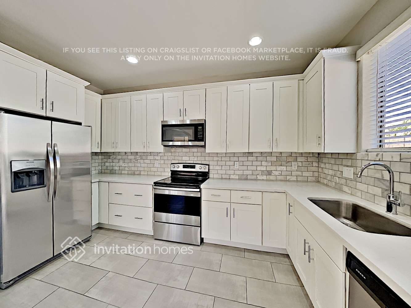 Building Photo - 12532 W Cercado Ln