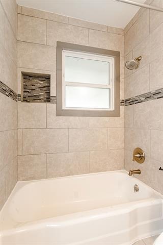 Building Photo - 10265 San Lorenzo Dr