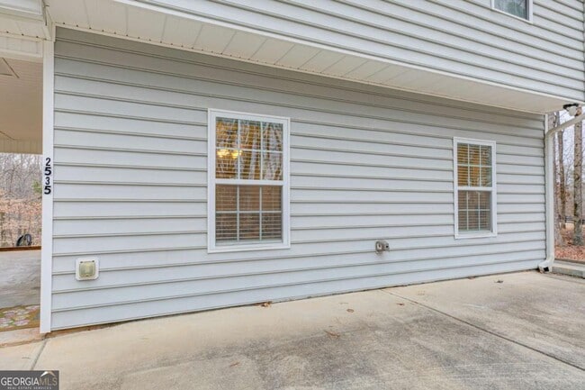 Building Photo - 2535 Hickory Rd