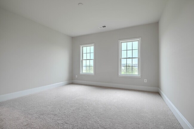 Building Photo - 2847 Seabiscuit Dr