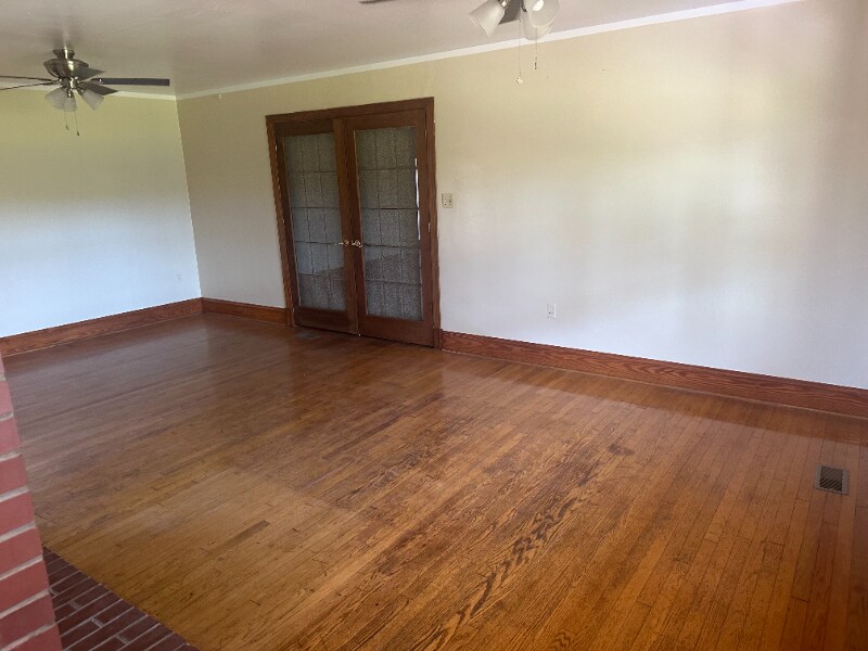 Building Photo - 230 S Airport Rd