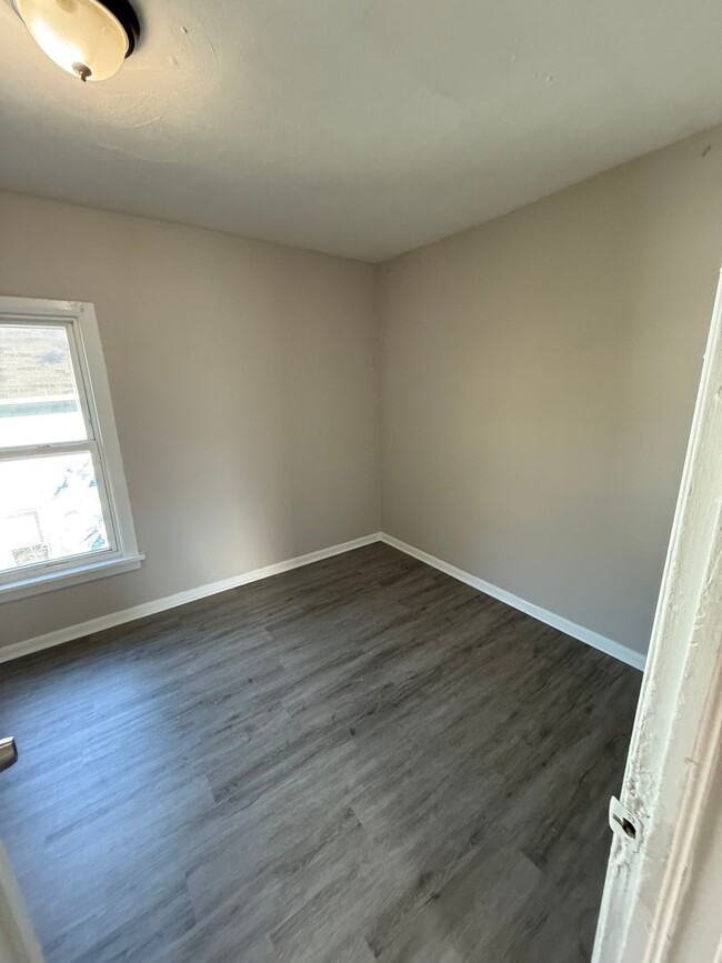 Building Photo - SECTION 8 and EDEN Accepted!! Your Newly R...