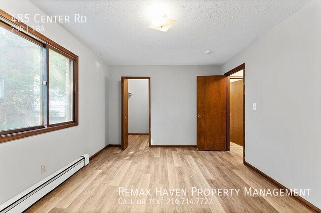 Building Photo - 485 Center Rd Unit 1, Bedford- Spacious 2 ...