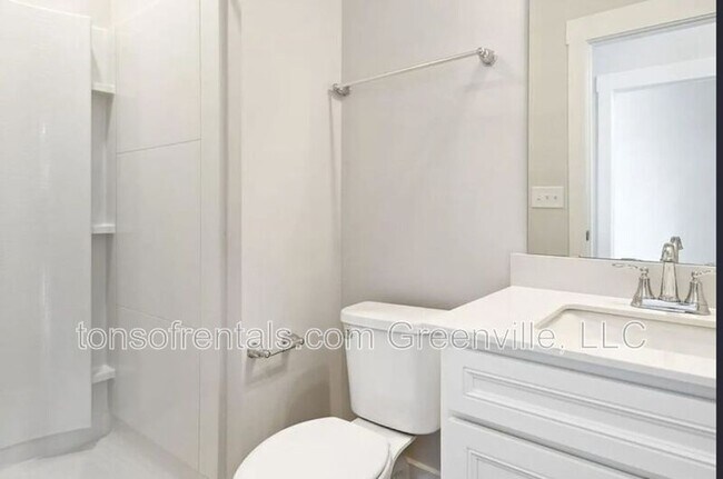 Building Photo - 203 Dalmatian Dr