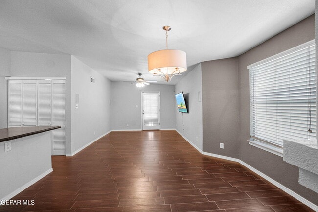 Building Photo - 4081 Tierra Bronce Dr