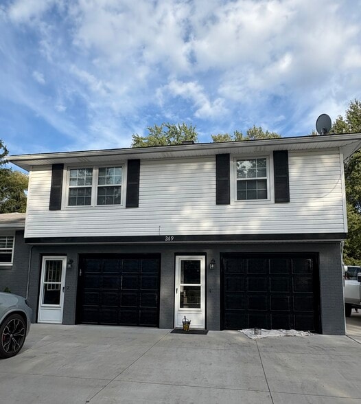 Apartment and garage on the far right side - 269 Broezel Ave