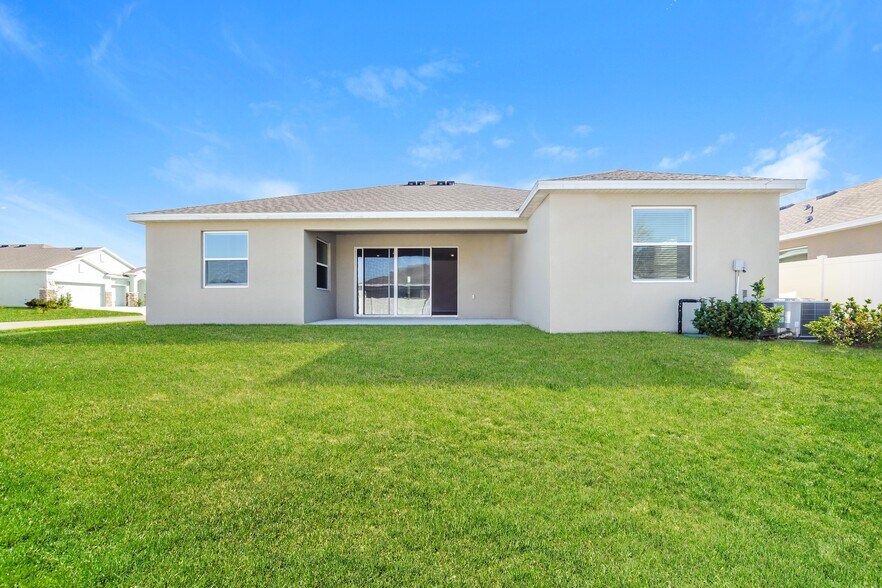 Building Photo - 5815 SW 82nd Ln.