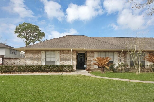 Building Photo - 17122 Blackhawk Blvd