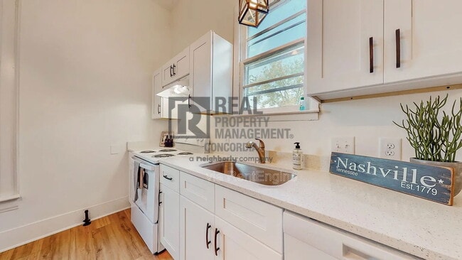 Building Photo - 112 High St