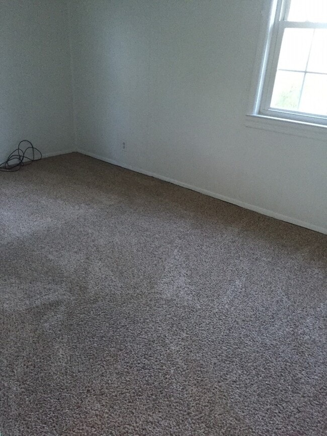 Building Photo - Coming soon!275 Filbert Ave, Wilmington, DE 19805 section 8 accepted