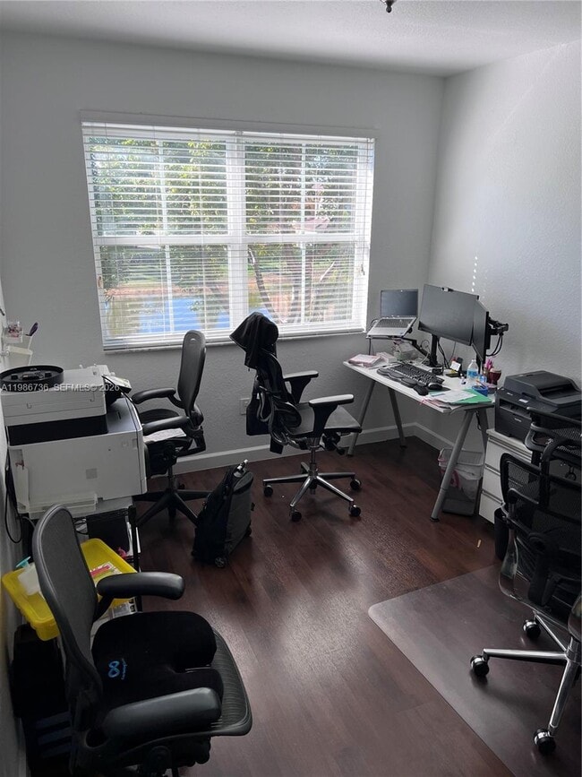 Building Photo - 8642 NW 109th Ct