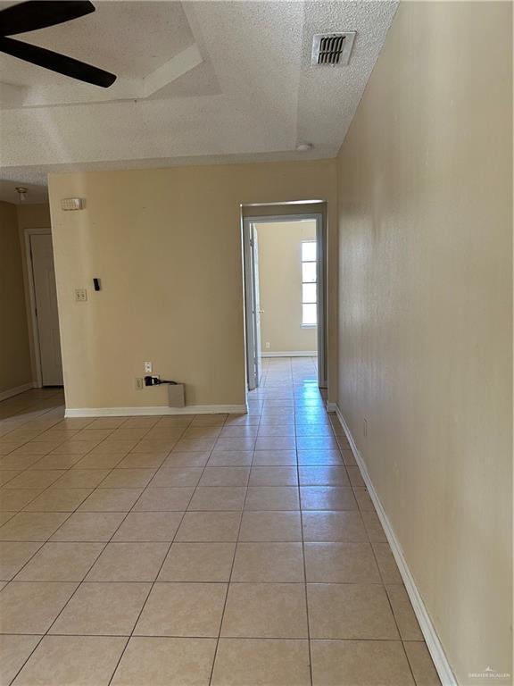 Building Photo - 35 Floresta St